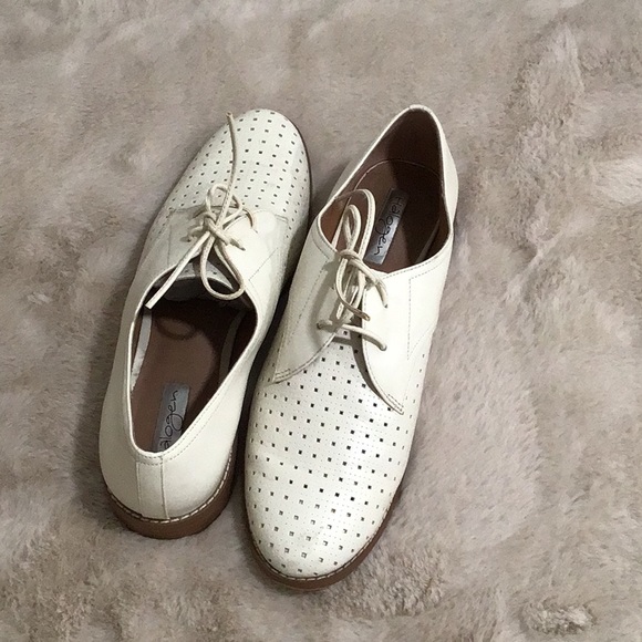🆕 HALOGEN Perforated Lace Up Oxford Shoes Low Heel - Picture 1 of 9